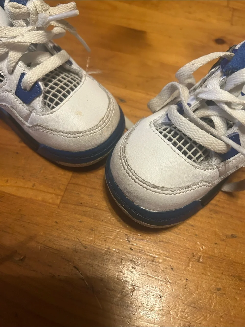Jordan Toddler Sneakers in White and Blue